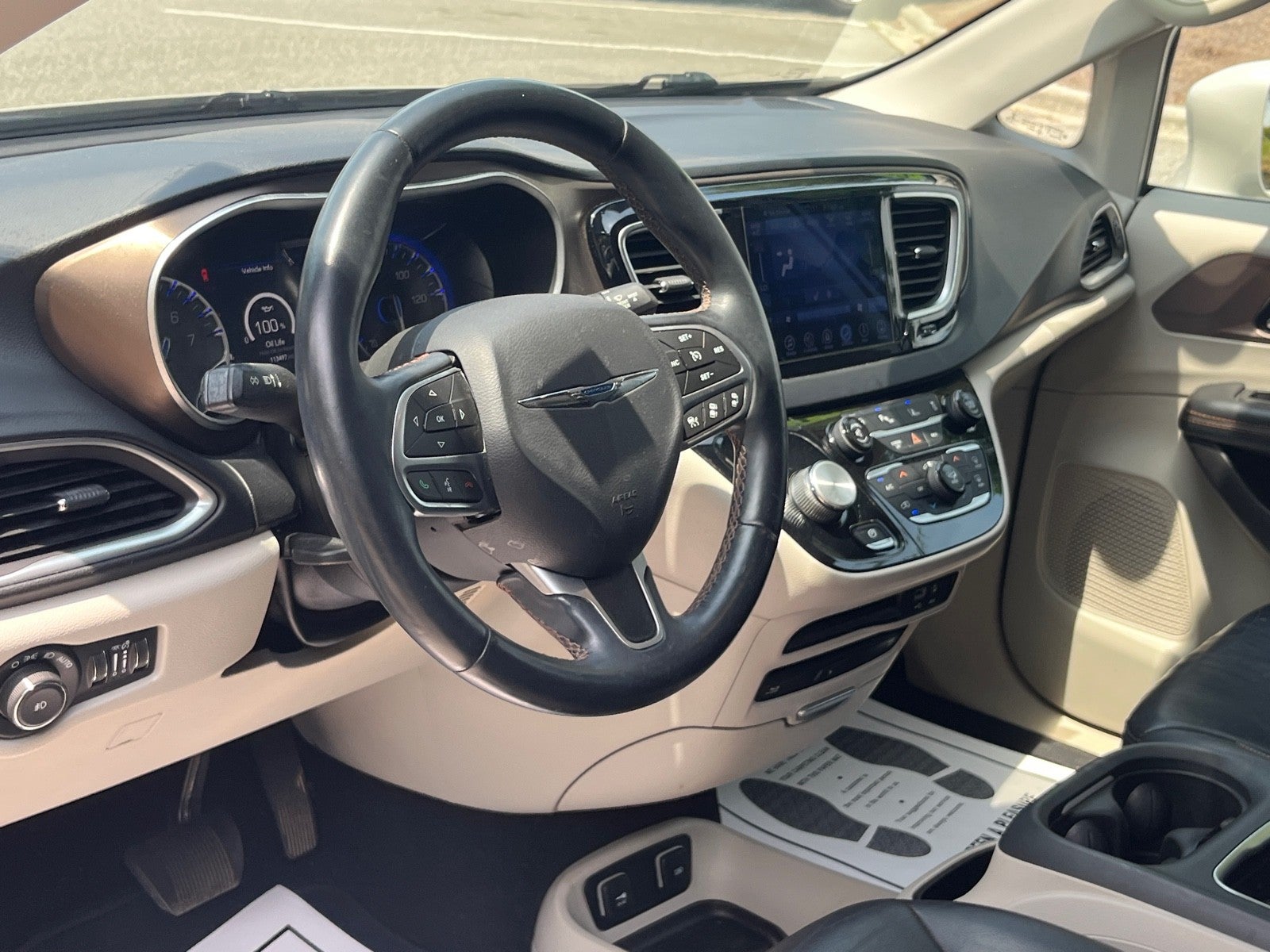 2017 Chrysler Pacifica Touring-L Plus