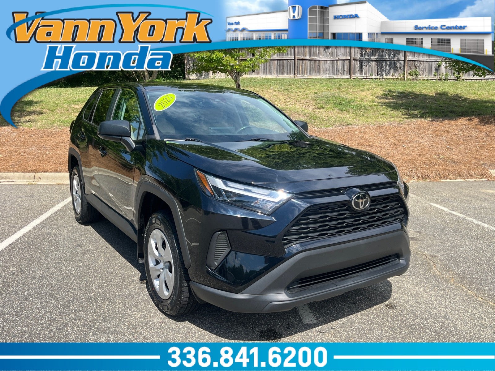 2023 Toyota RAV4 LE