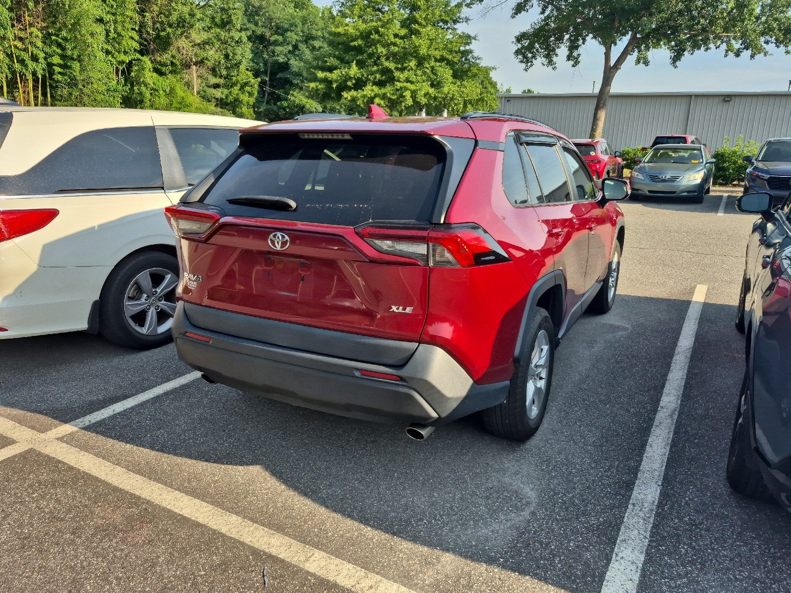 2020 Toyota RAV4 XLE