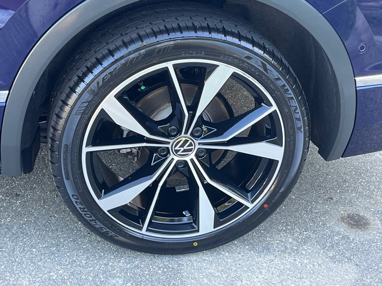 2022 Volkswagen Tiguan SEL R-Line