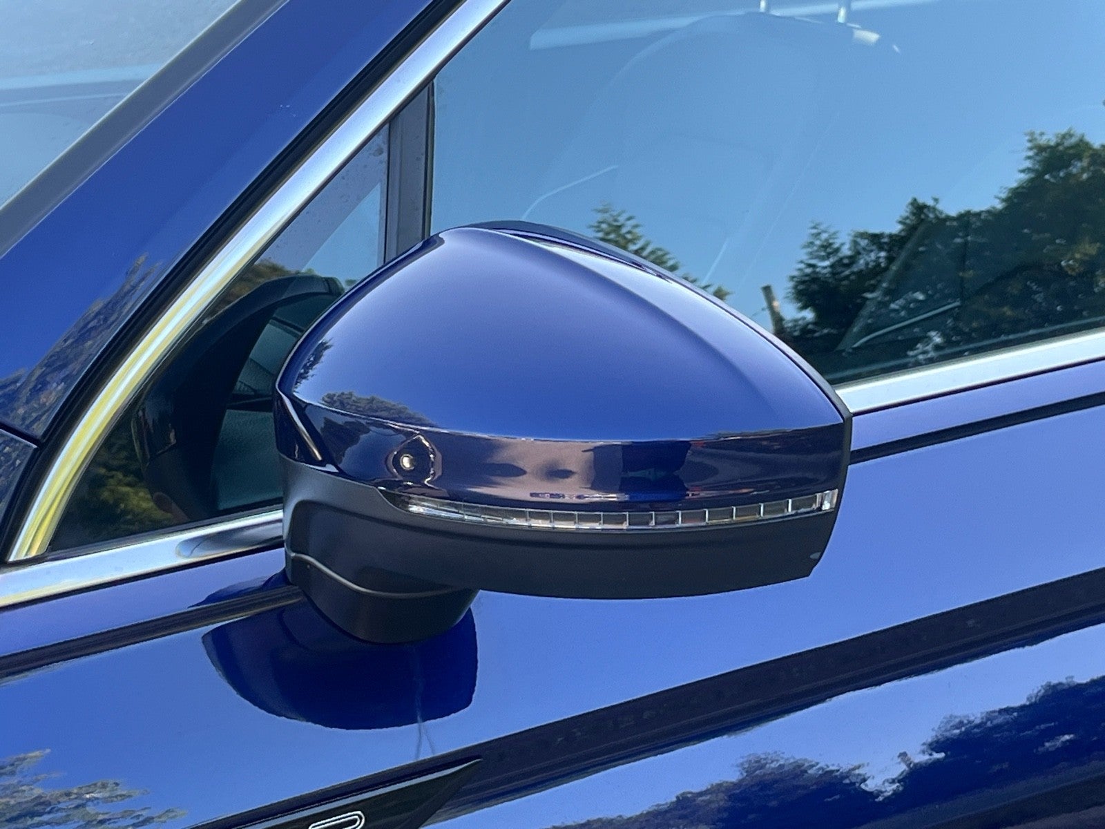 2022 Volkswagen Tiguan SEL R-Line