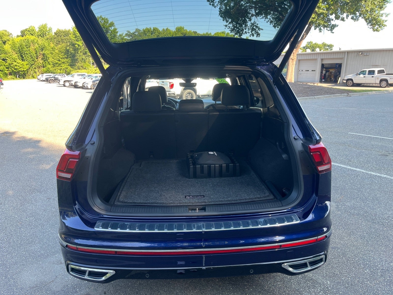 2022 Volkswagen Tiguan SEL R-Line