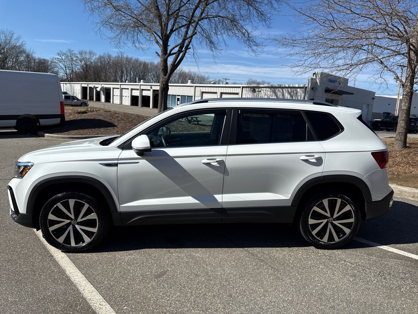 2024 Volkswagen Taos SE