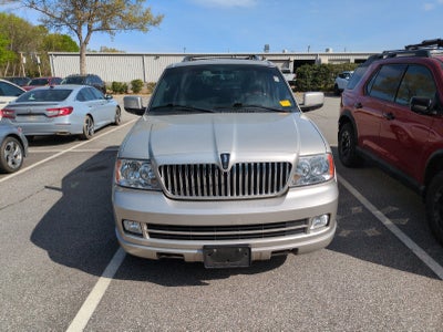 2006 Lincoln Navigator w/Limousine Pkg