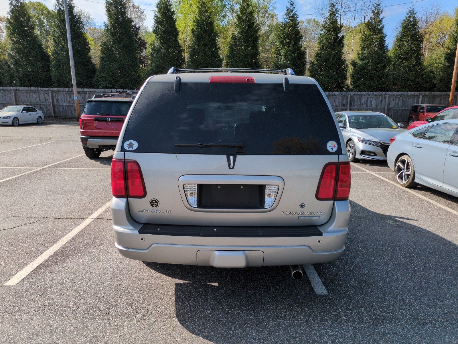 2006 Lincoln Navigator w/Limousine Pkg