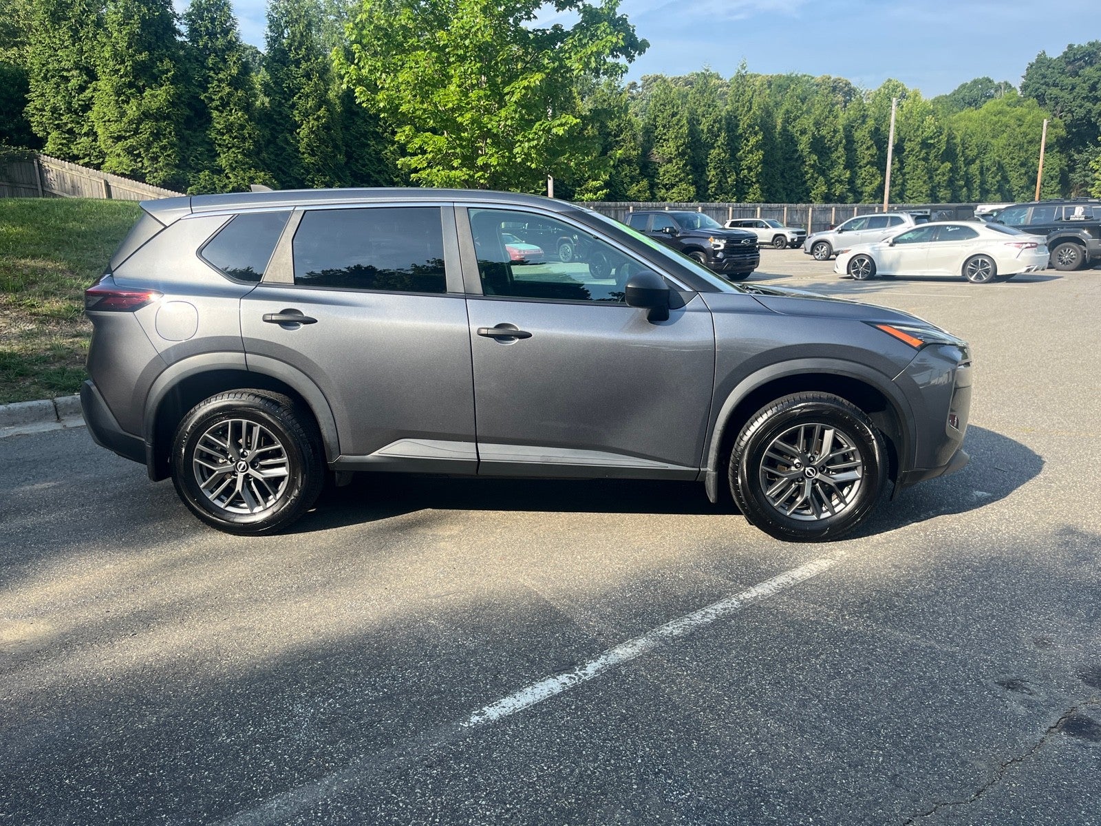 2022 Nissan Rogue S