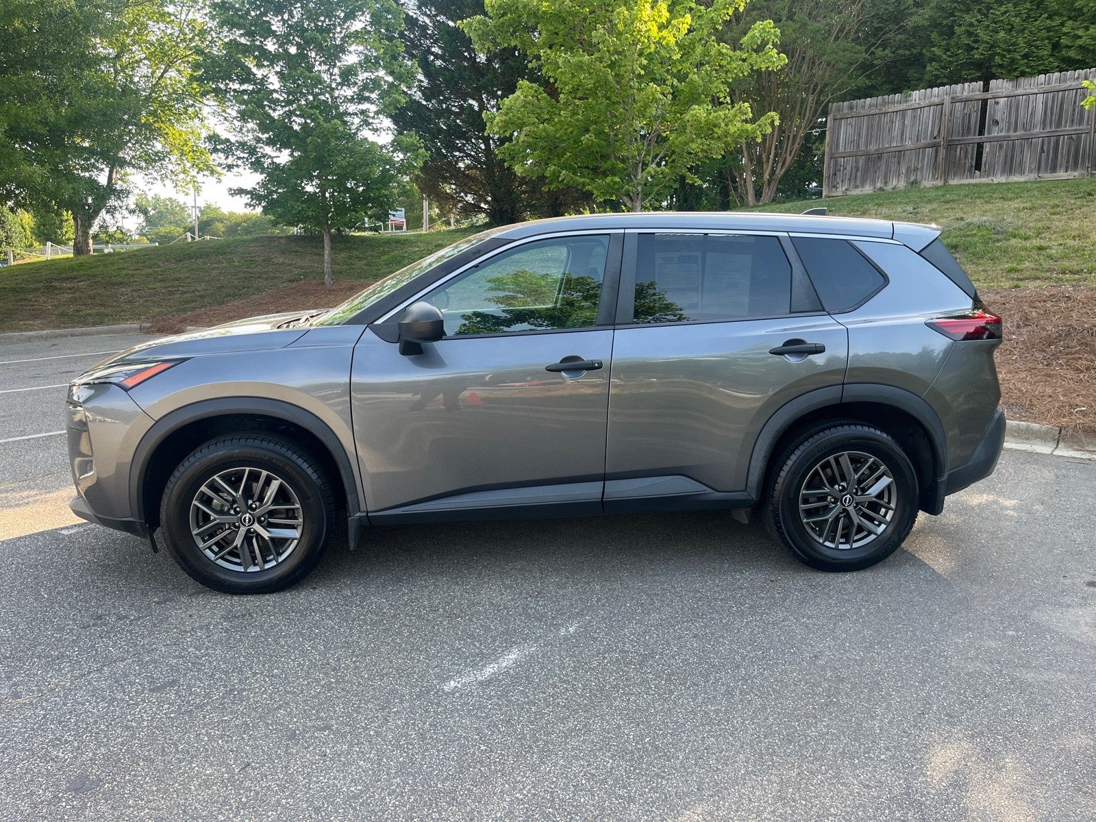 2022 Nissan Rogue S