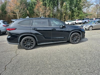 2022 Toyota Highlander L