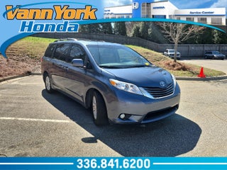 2014 Toyota Sienna XLE AAS