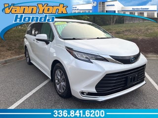 2022 Toyota Sienna XLE