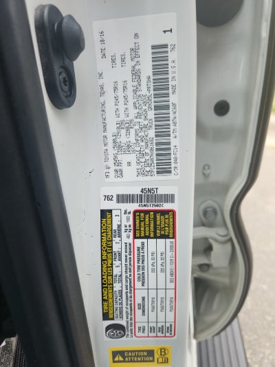 2017 Toyota Tacoma SR5