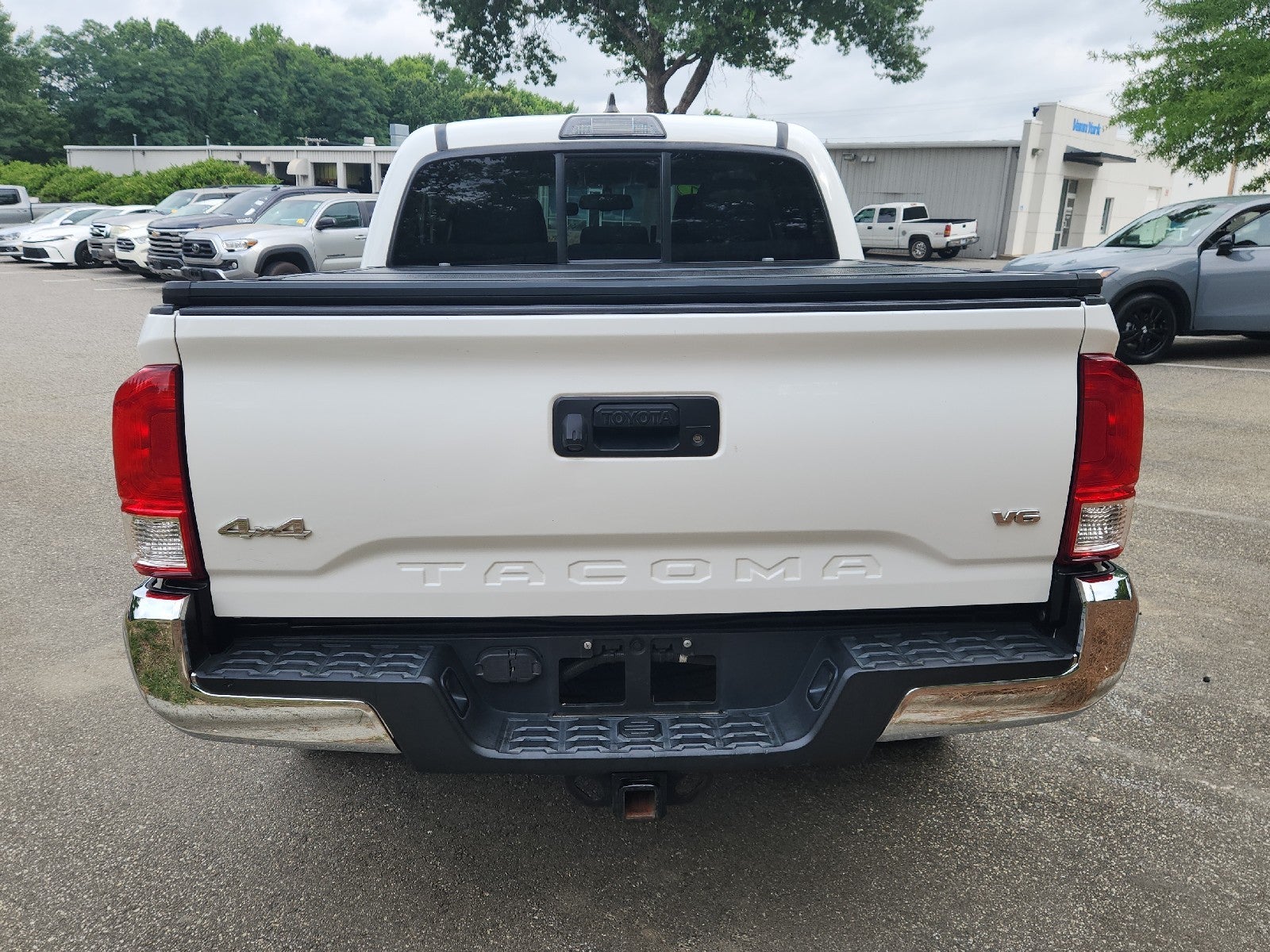 2017 Toyota Tacoma SR5