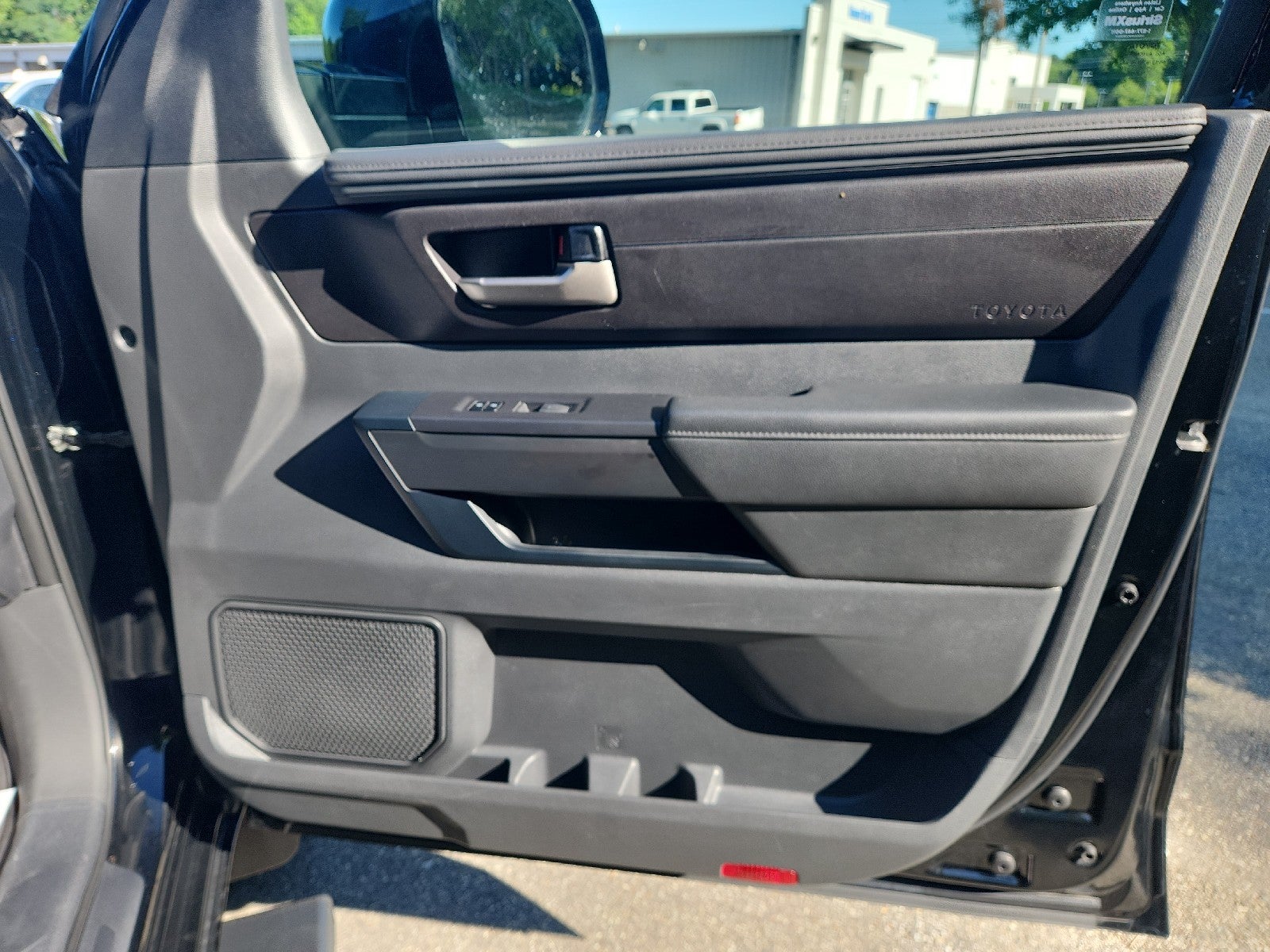 2024 Toyota Tundra 4WD SR5