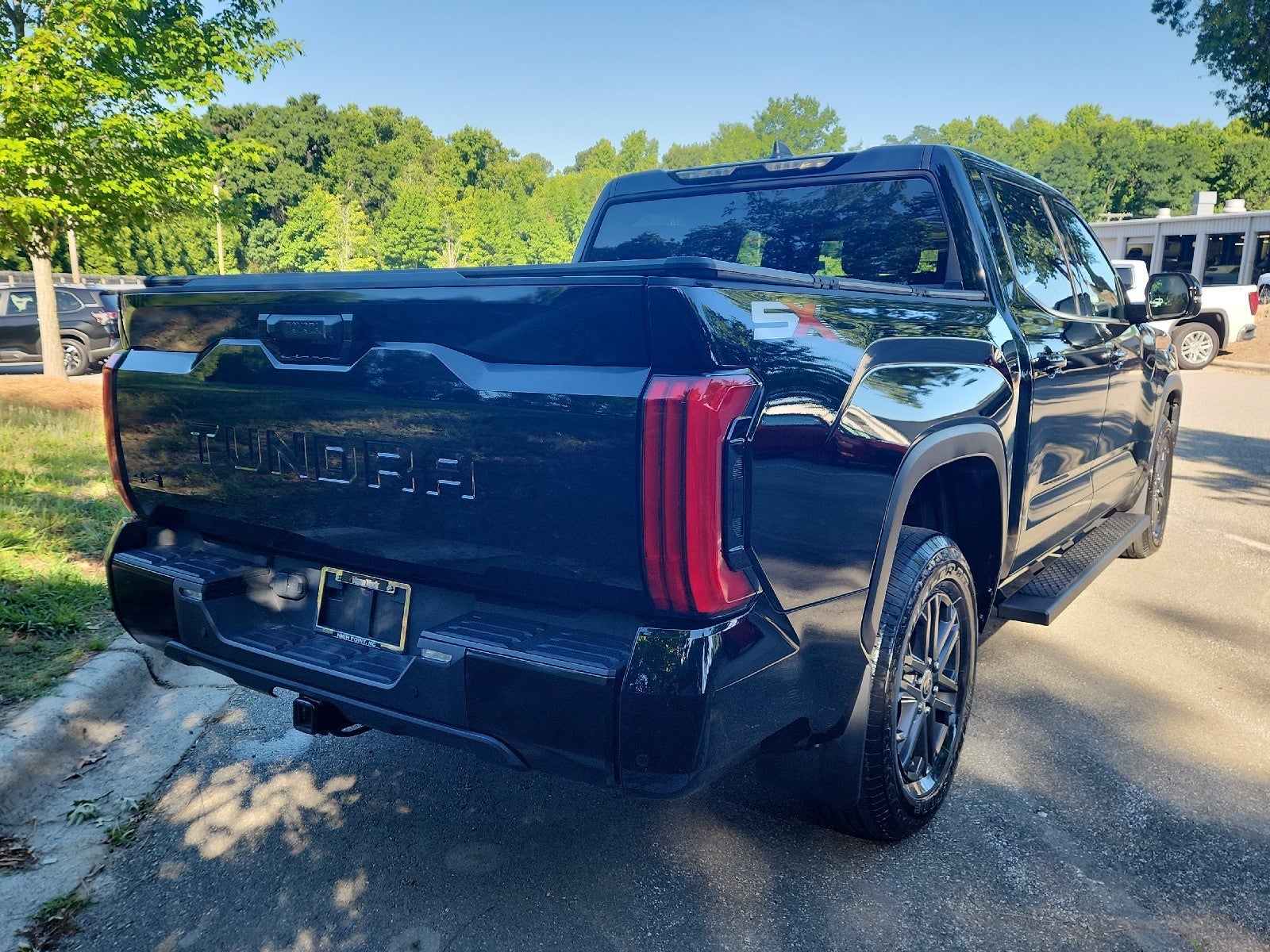 2024 Toyota Tundra 4WD SR5