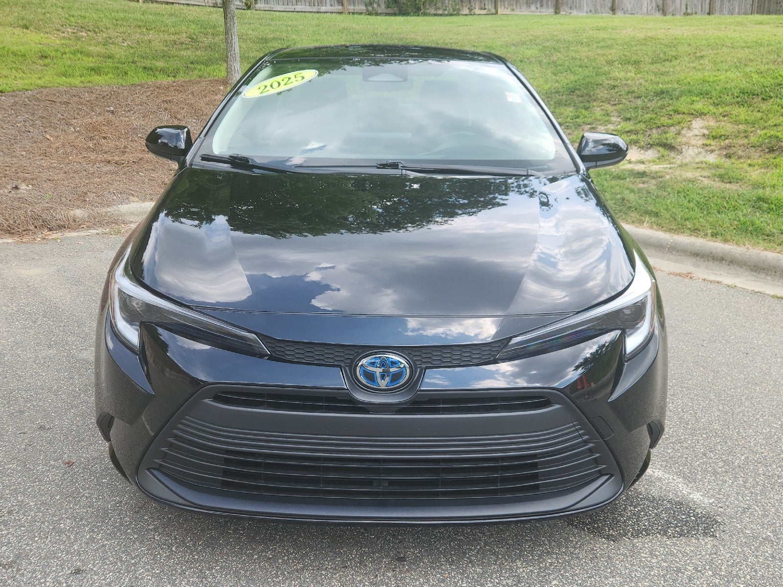 2025 Toyota Corolla Hybrid SE