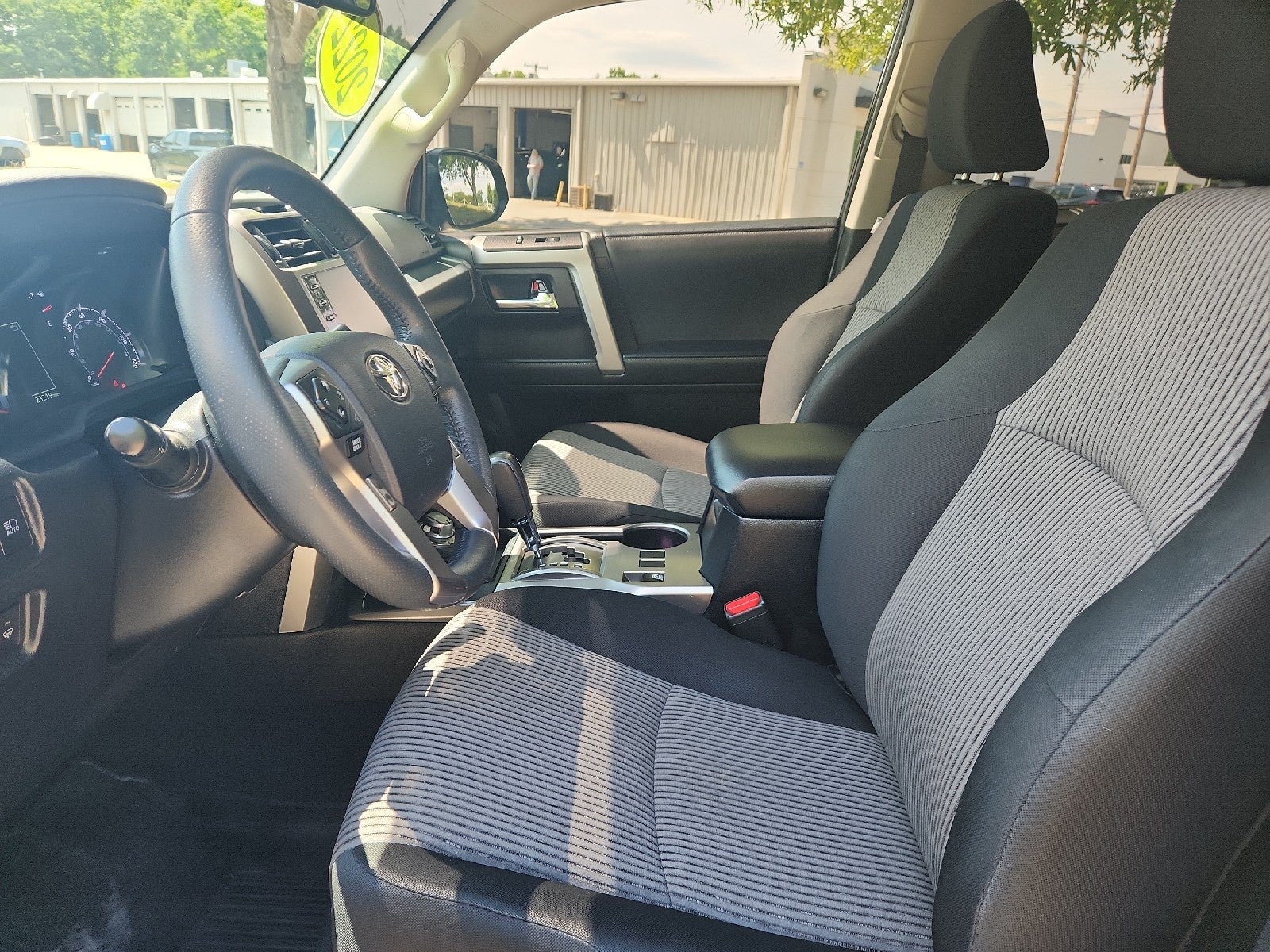 2022 Toyota 4Runner SR5