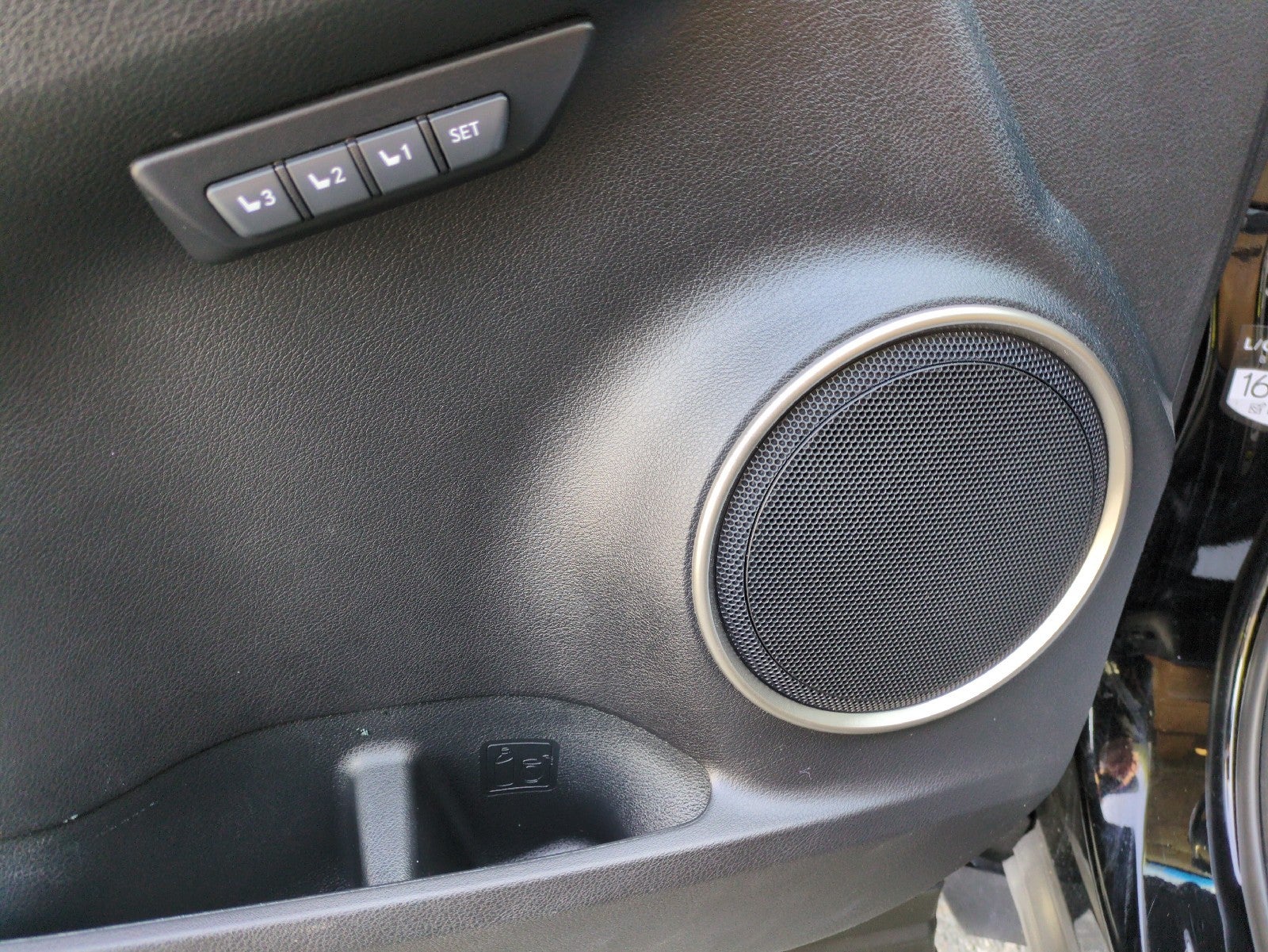 2016 Lexus NX 200t FWD 4dr