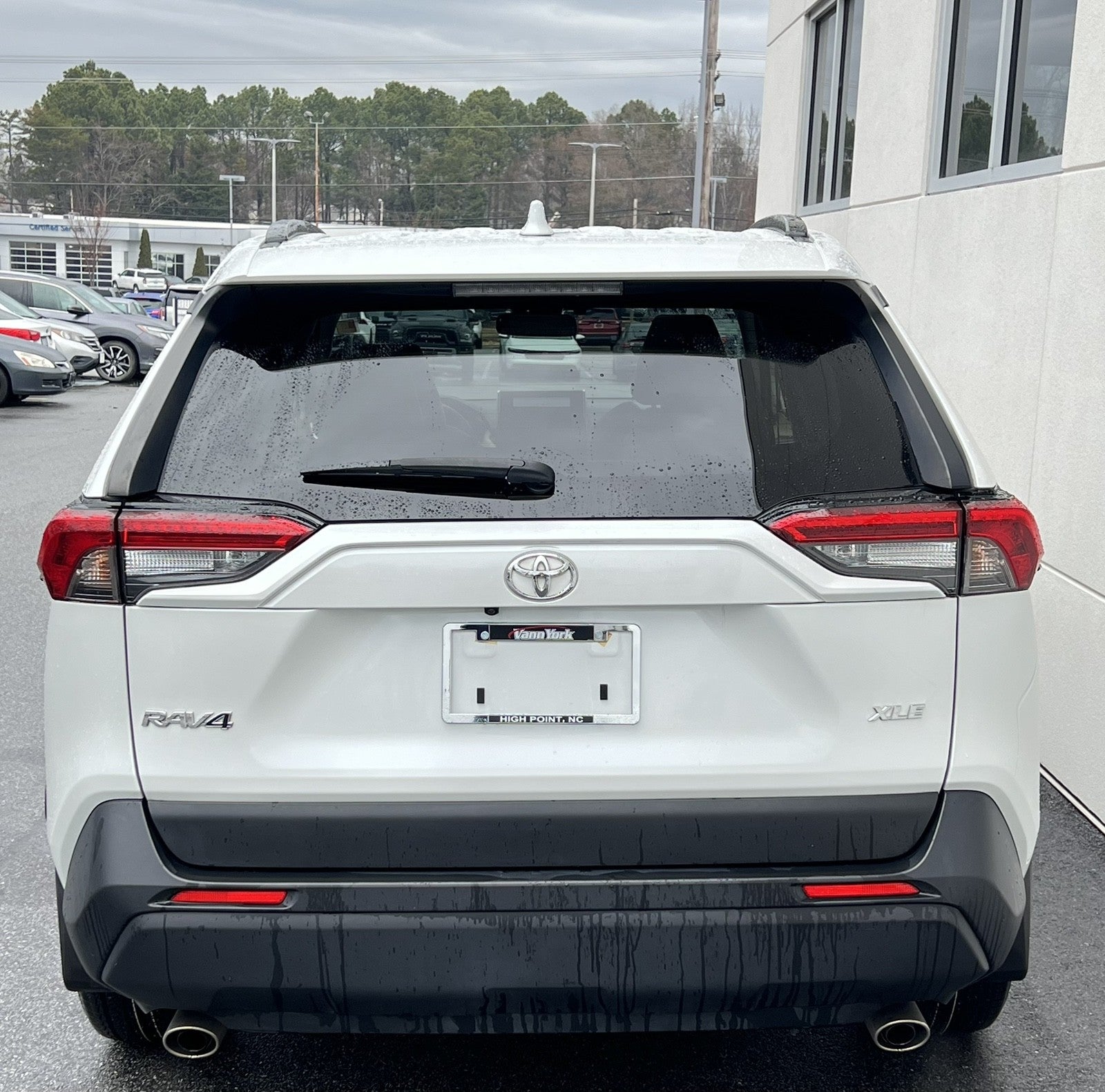 2023 Toyota RAV4 XLE Premium