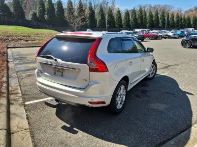 2016 Volvo XC60 T5 Drive-E Platinum
