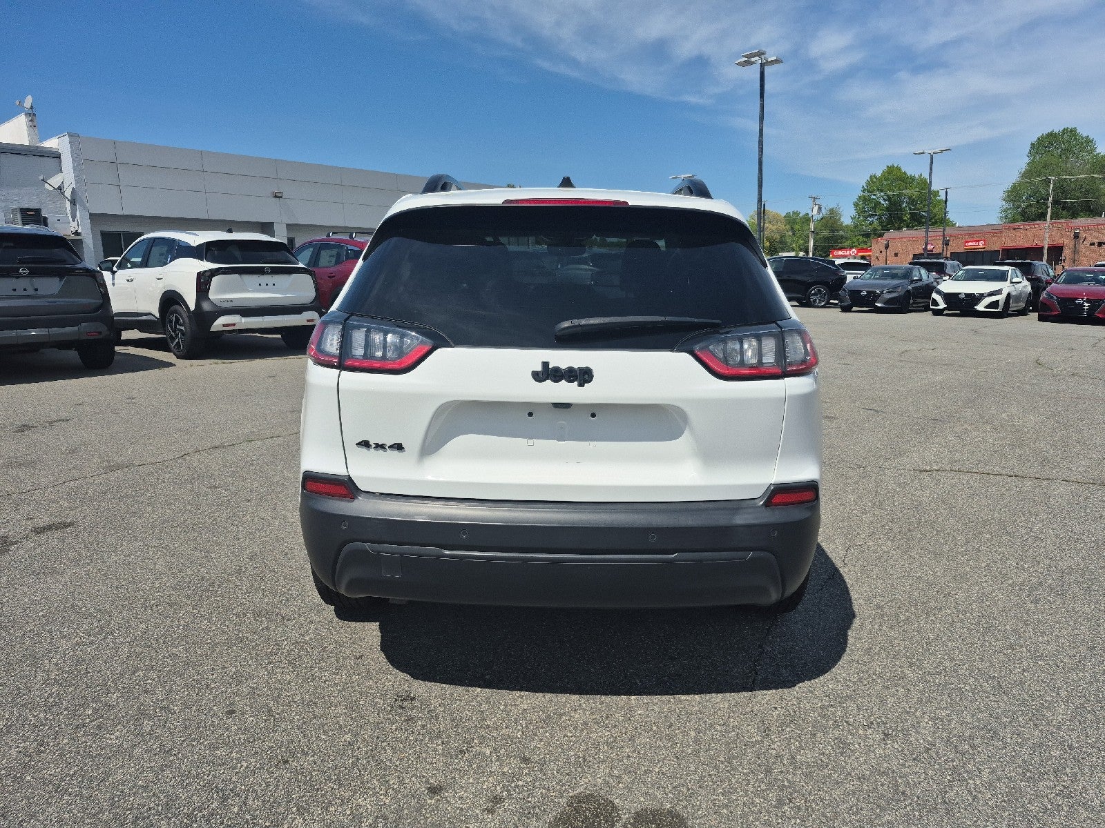 2023 Jeep Cherokee Altitude Lux