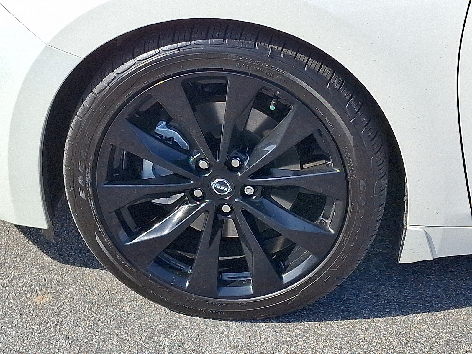 2023 Nissan Maxima SR