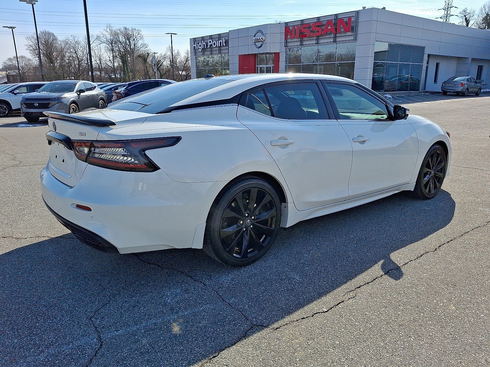 2023 Nissan Maxima SR