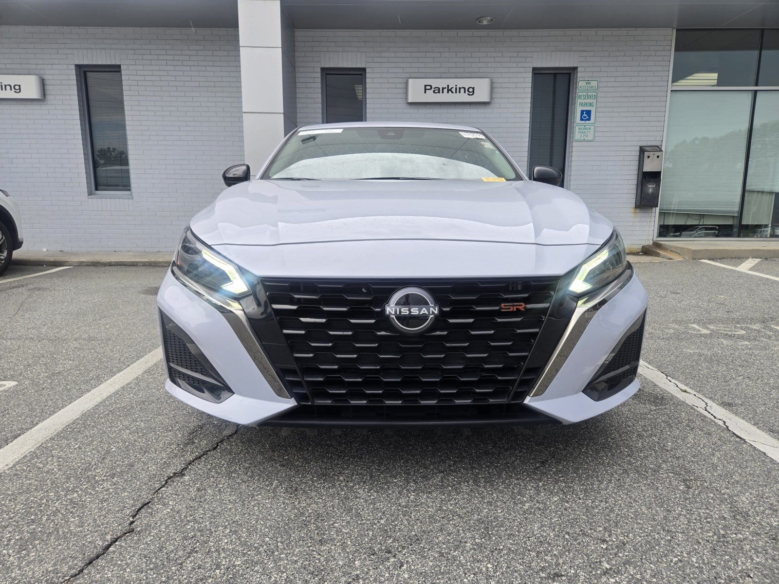 2024 Nissan Altima 2.5 SR