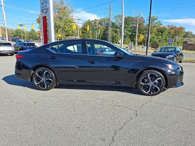 2025 Nissan Altima SR