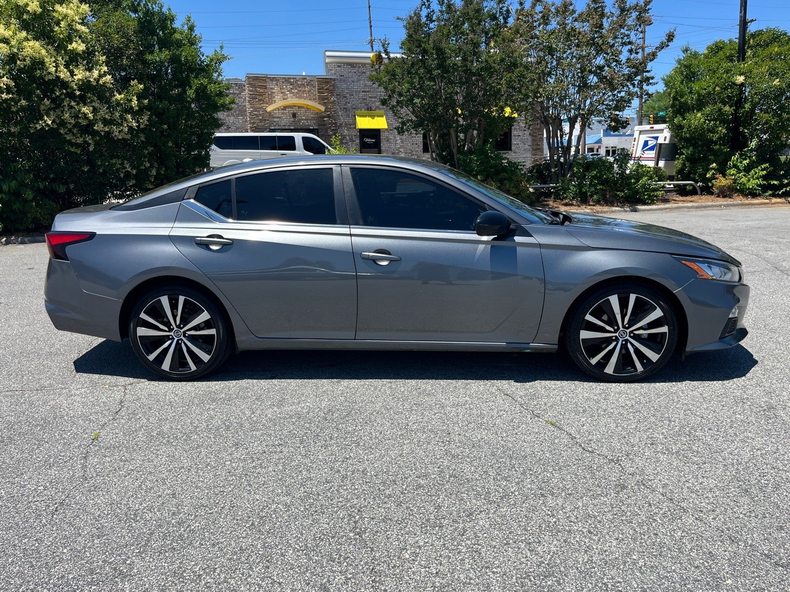 2021 Nissan Altima 2.5 SR