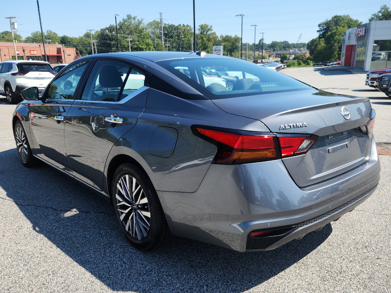 2025 Nissan Altima SV