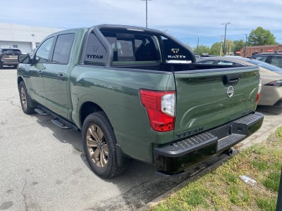 2024 Nissan Titan SV