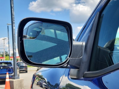 2023 Nissan Titan Crew Cab Platinum Reserve