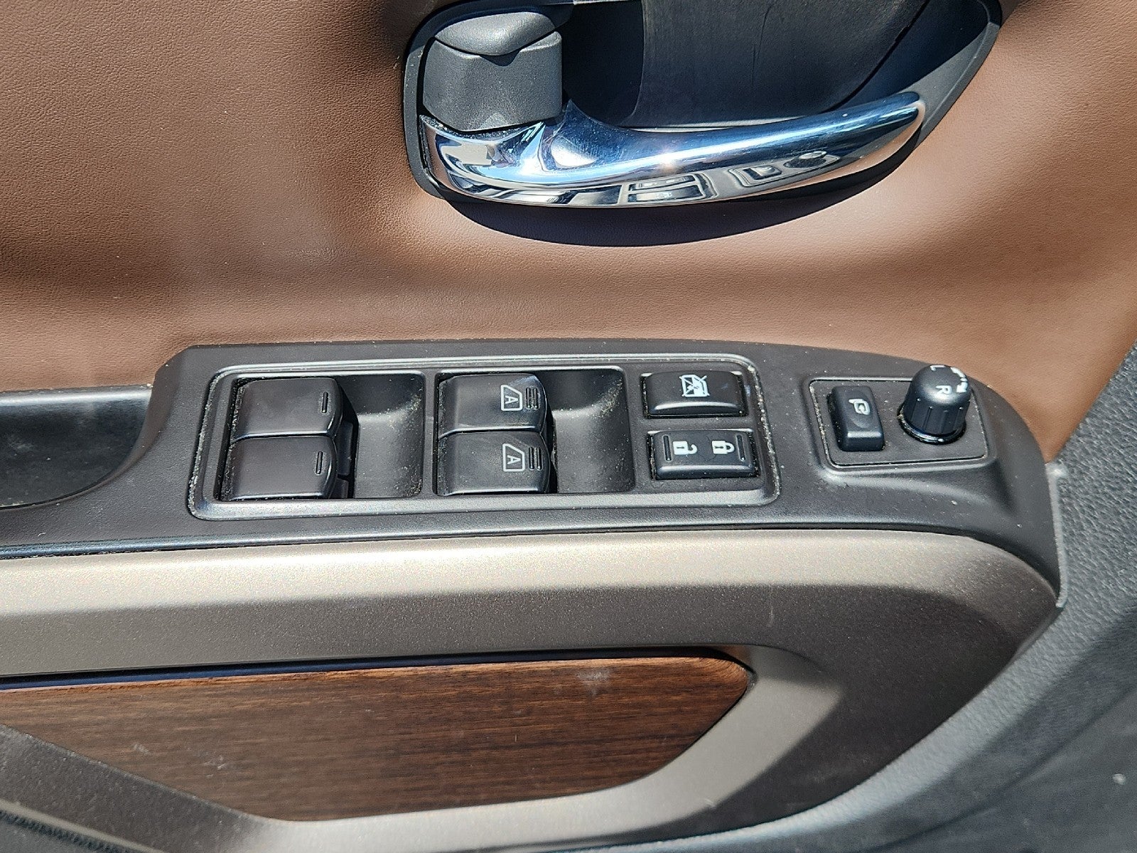 2023 Nissan Titan Crew Cab Platinum Reserve