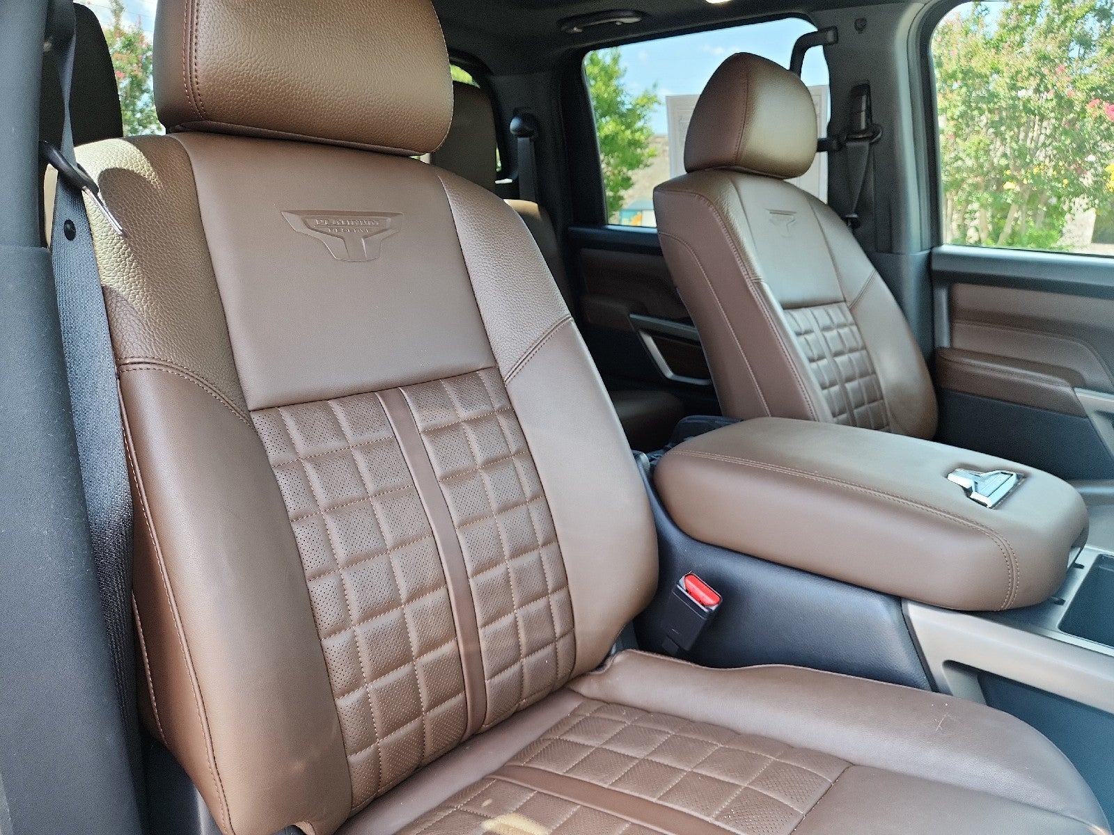 2023 Nissan Titan Crew Cab Platinum Reserve
