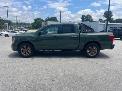 2024 Nissan Titan SV