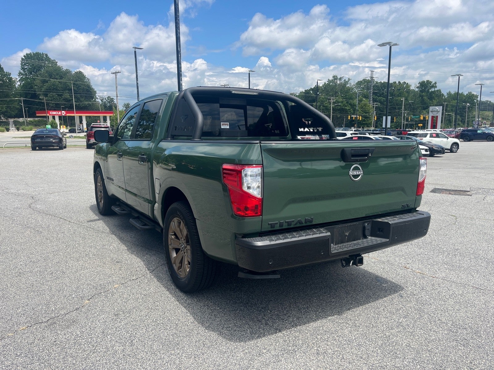2024 Nissan Titan SV