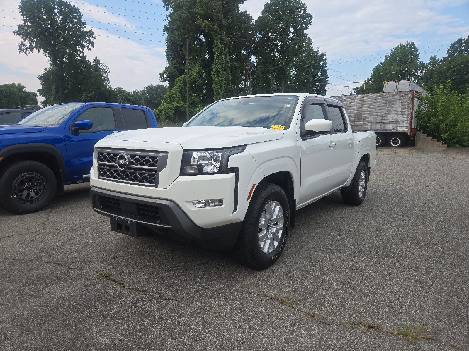 2022 Nissan Frontier SV