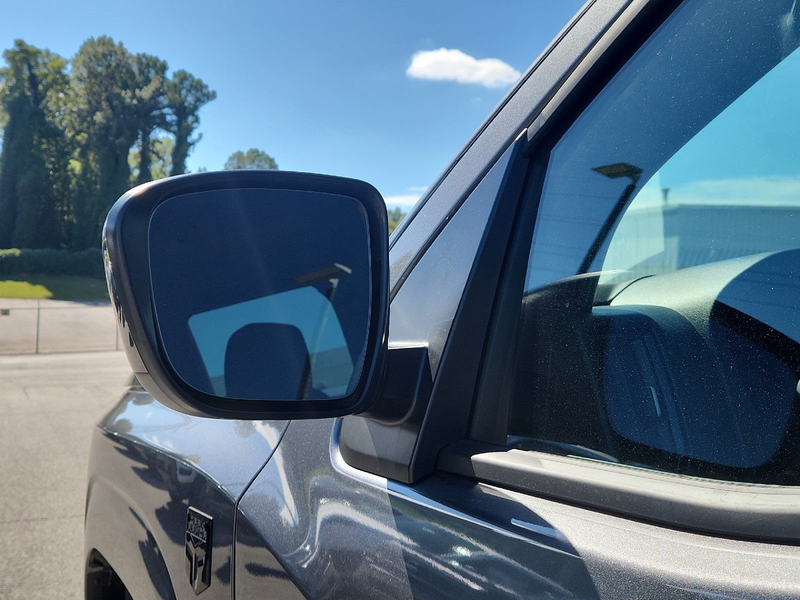 2027 Nissan Frontier Crew Cab SV