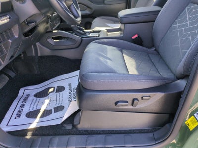 2026 Nissan Frontier Crew Cab SV