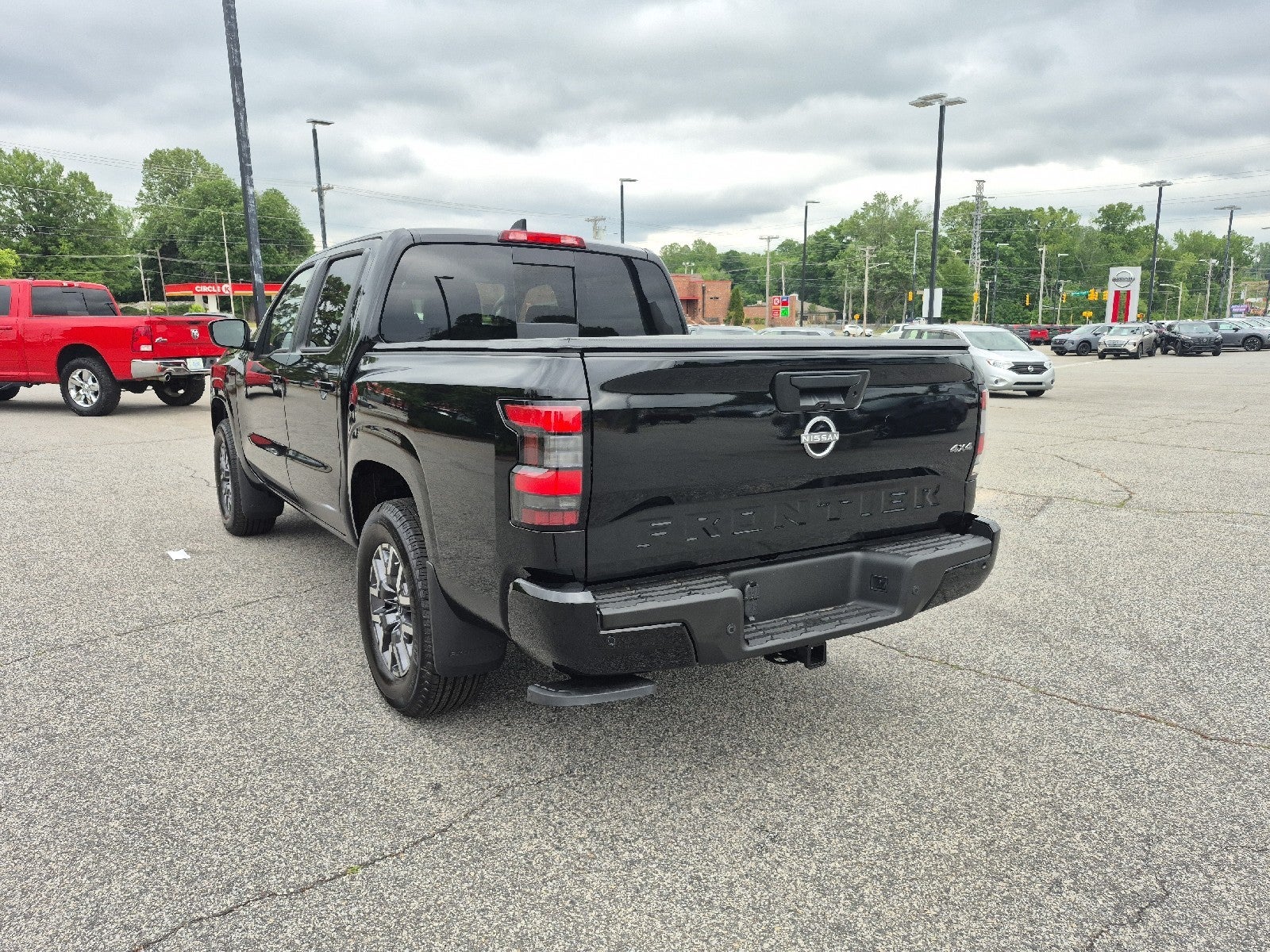 2026 Nissan Frontier Crew Cab SV