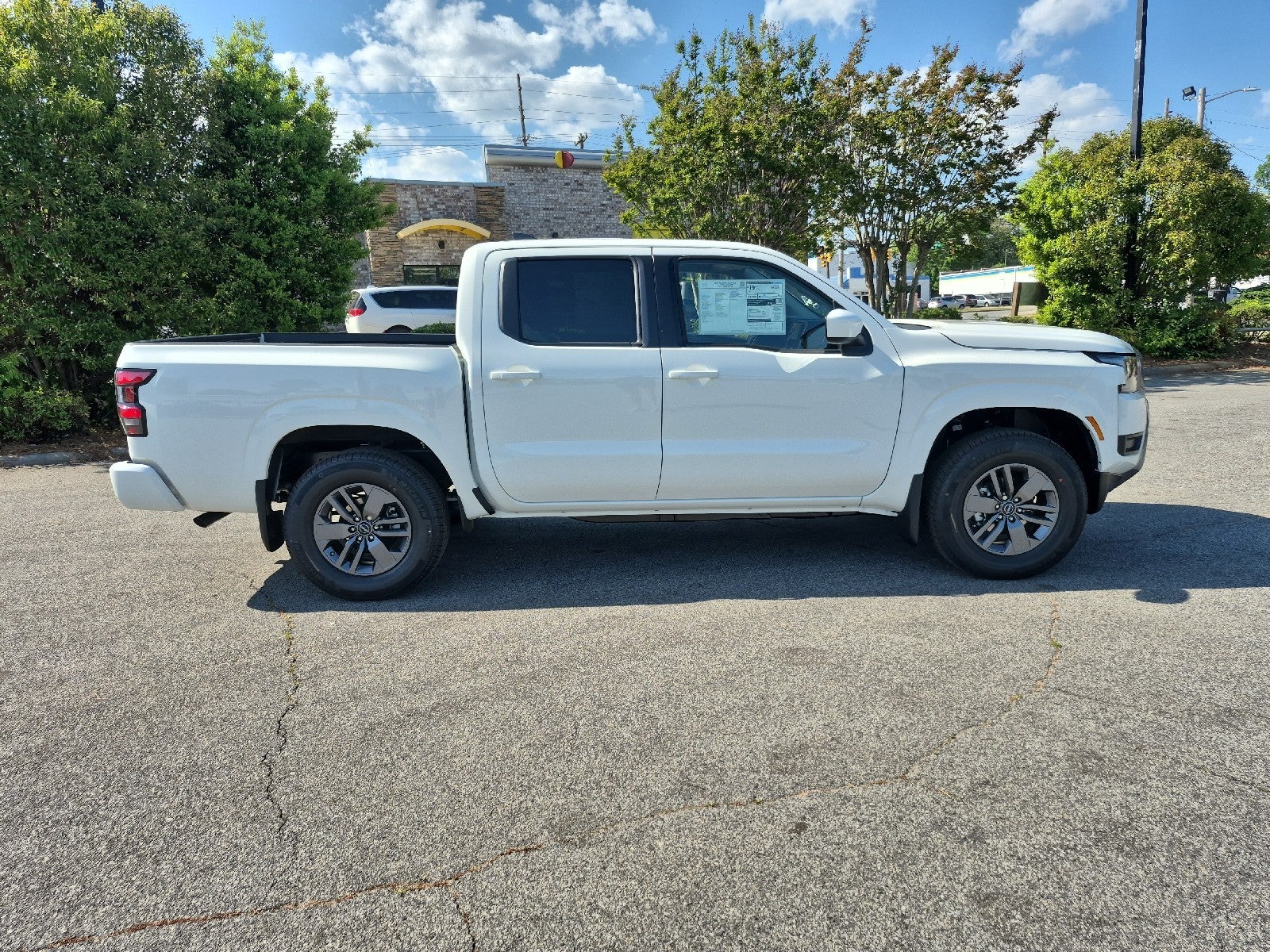 2026 Nissan Frontier Crew Cab SV