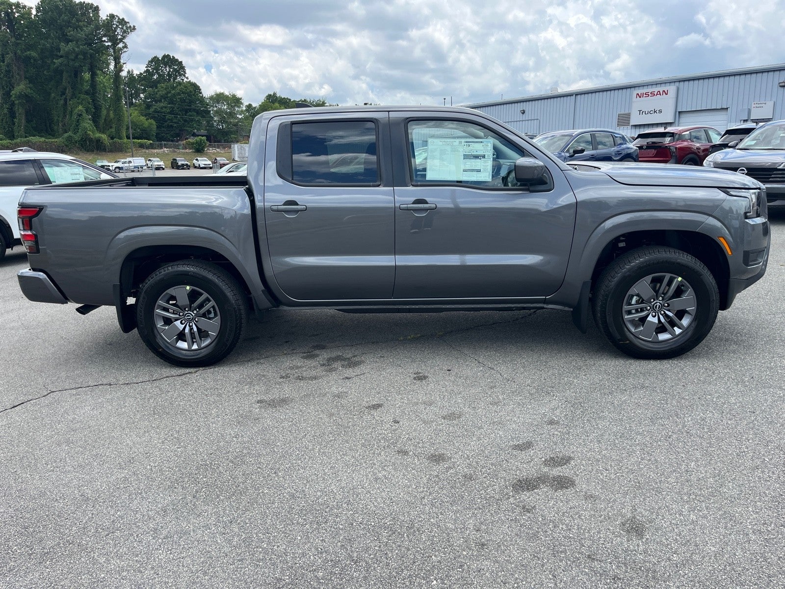 2026 Nissan Frontier Crew Cab SV