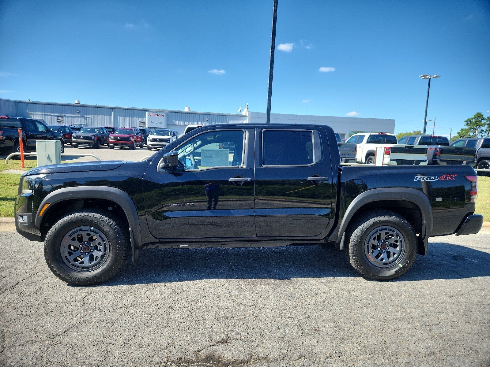 2027 Nissan Frontier Crew Cab PRO-4X®
