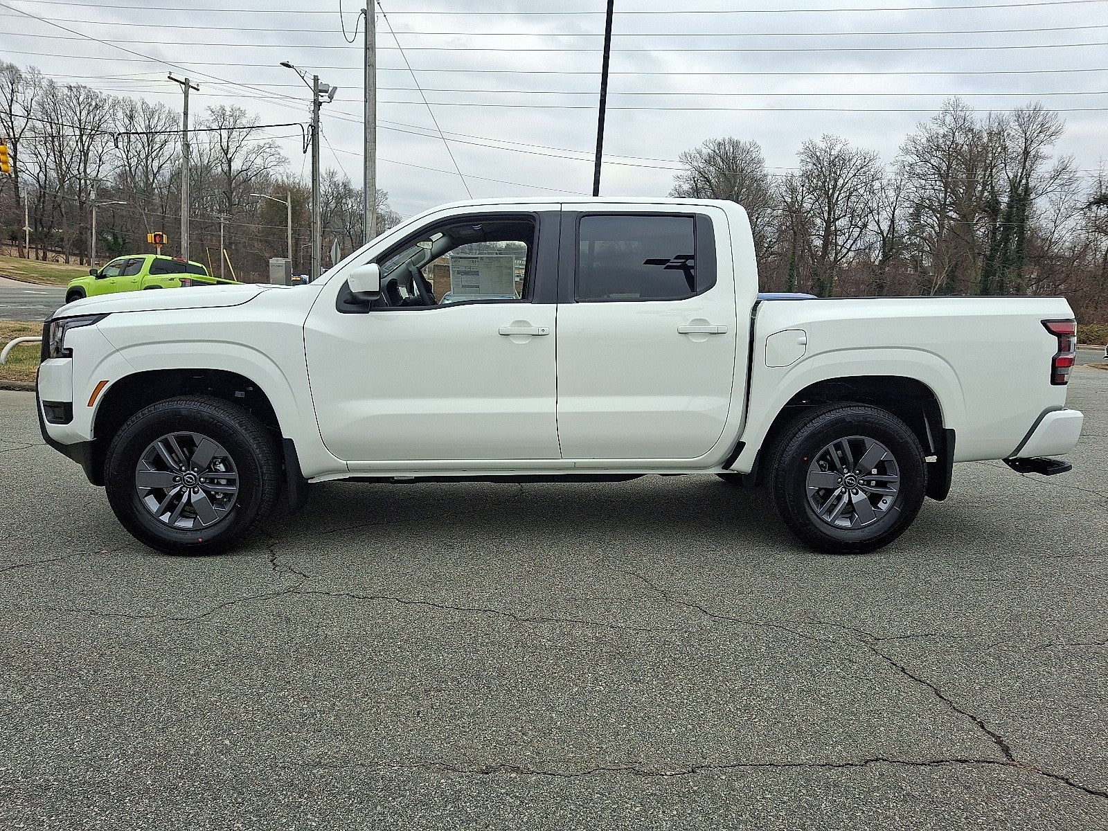 2026 Nissan Frontier Crew Cab SV