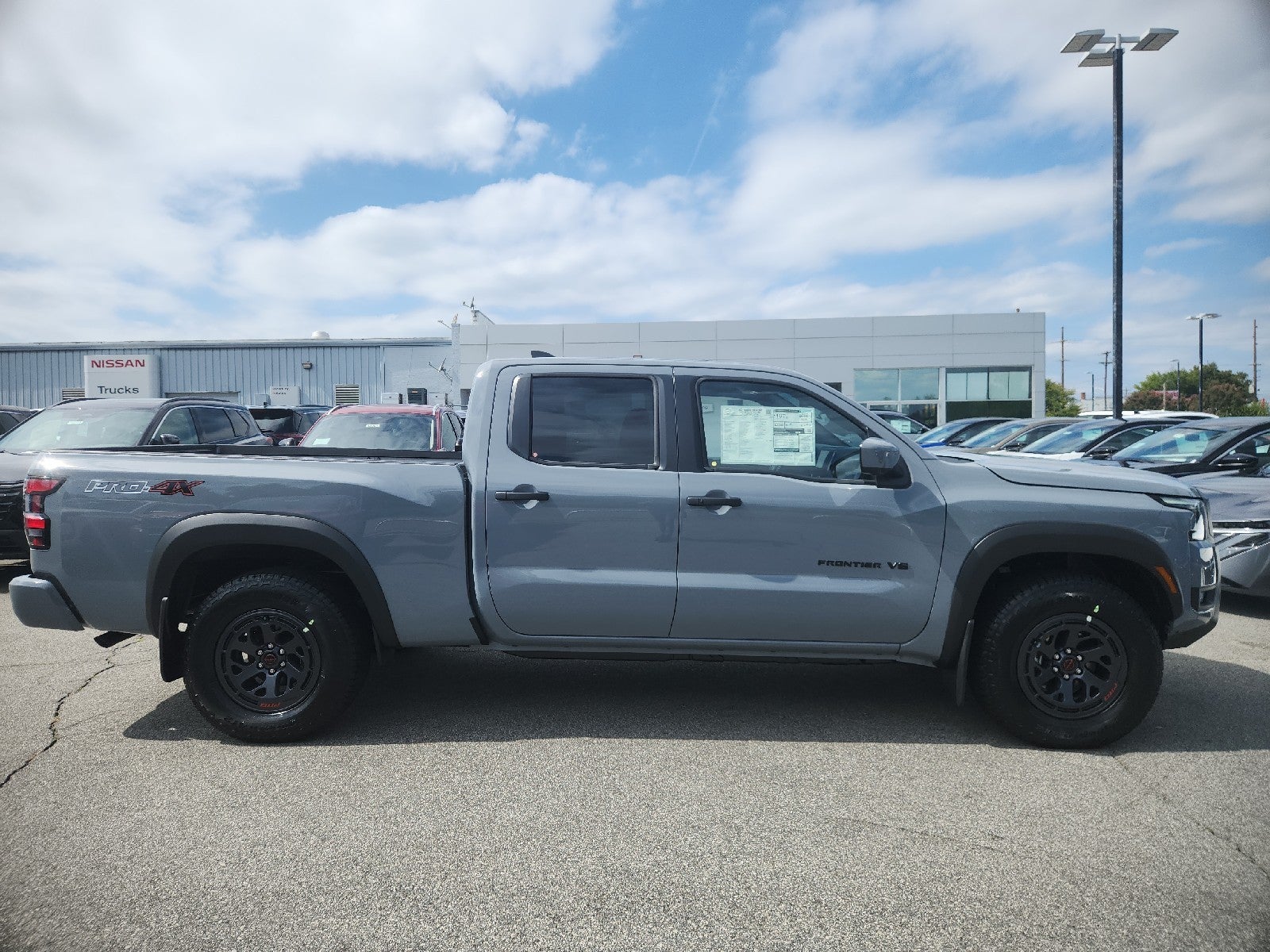 2027 Nissan Frontier Crew Cab PRO-4X® Long Bed