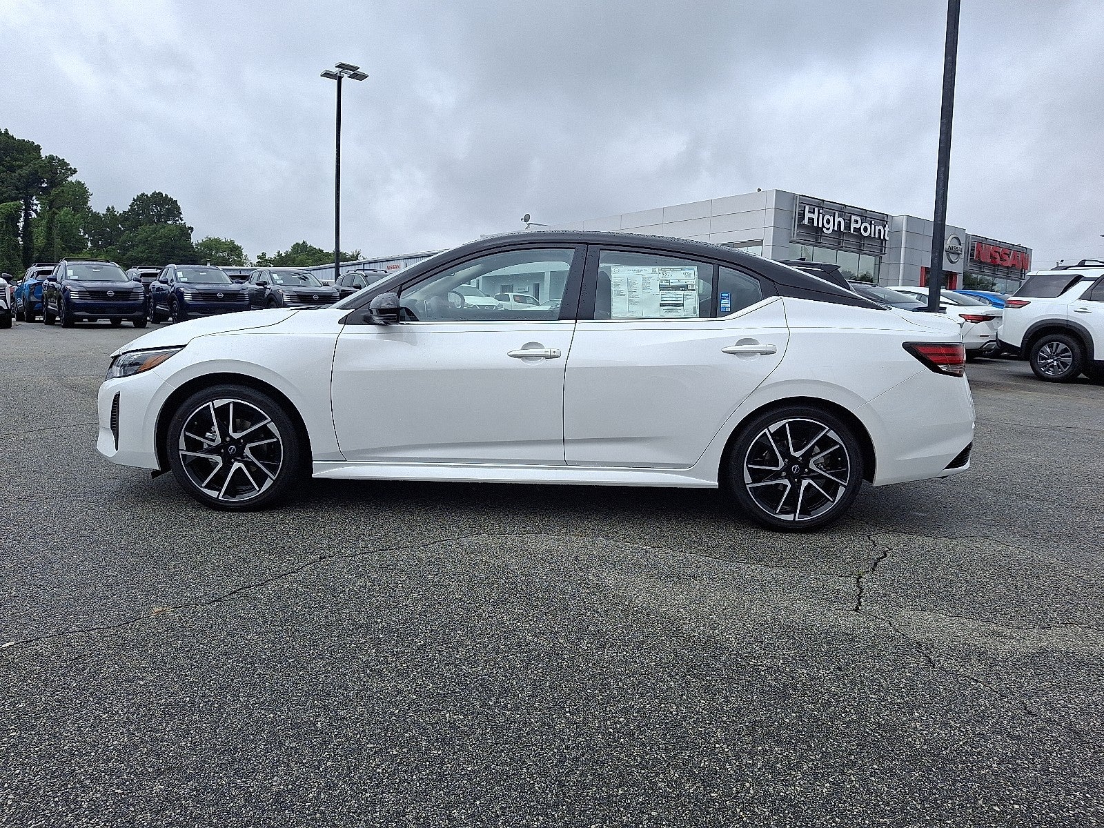 2025 Nissan Sentra SR