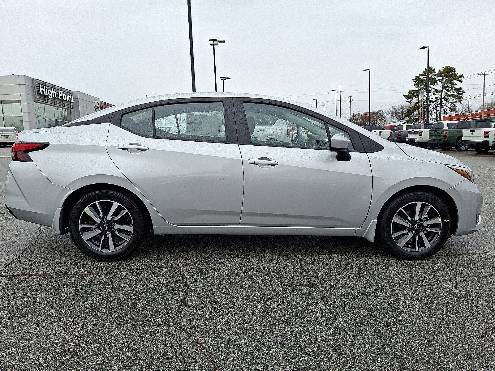 2025 Nissan Versa SV
