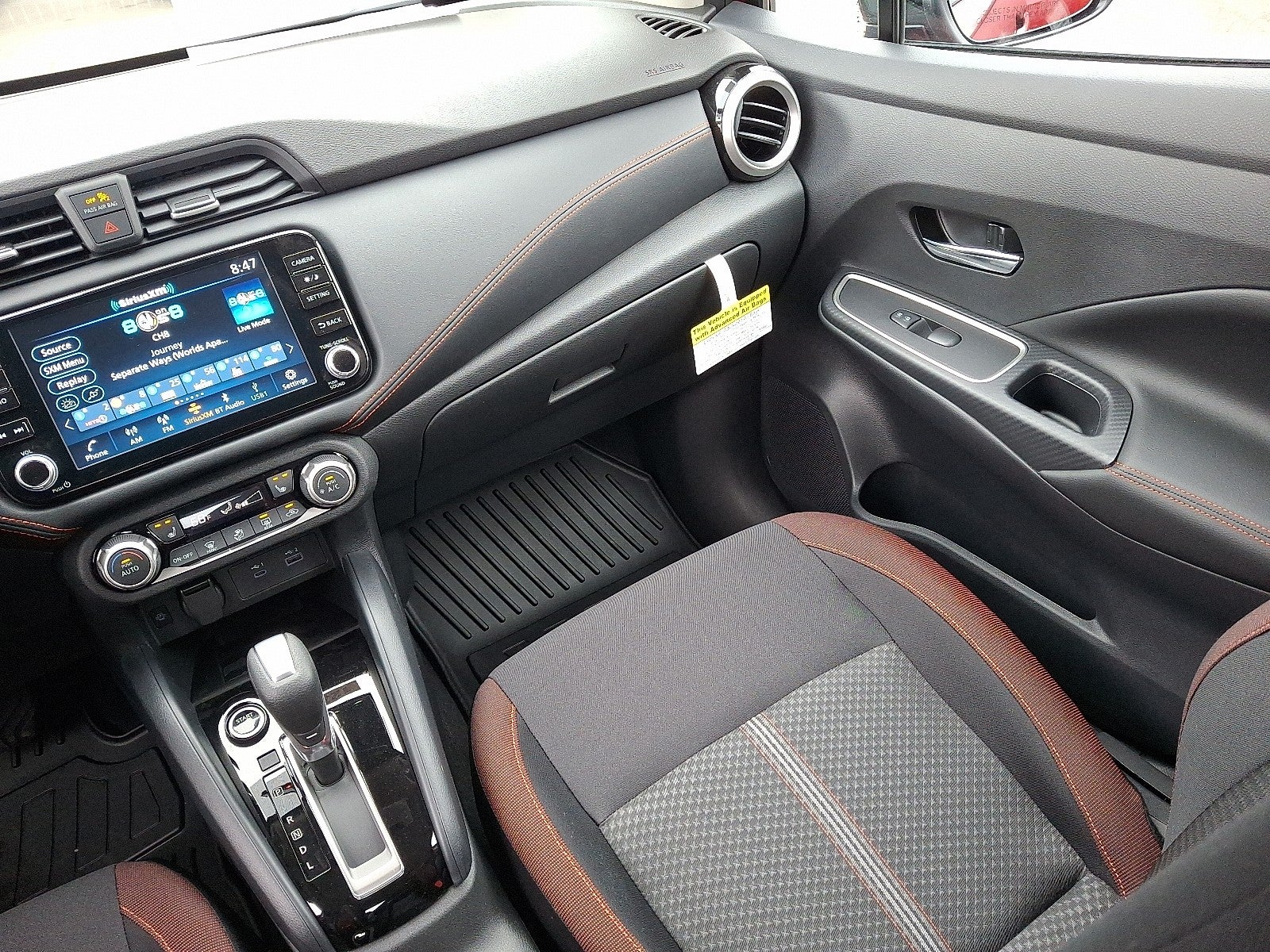 2025 Nissan Versa SR