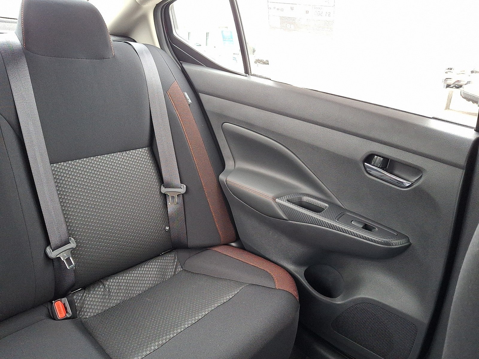 2025 Nissan Versa SR