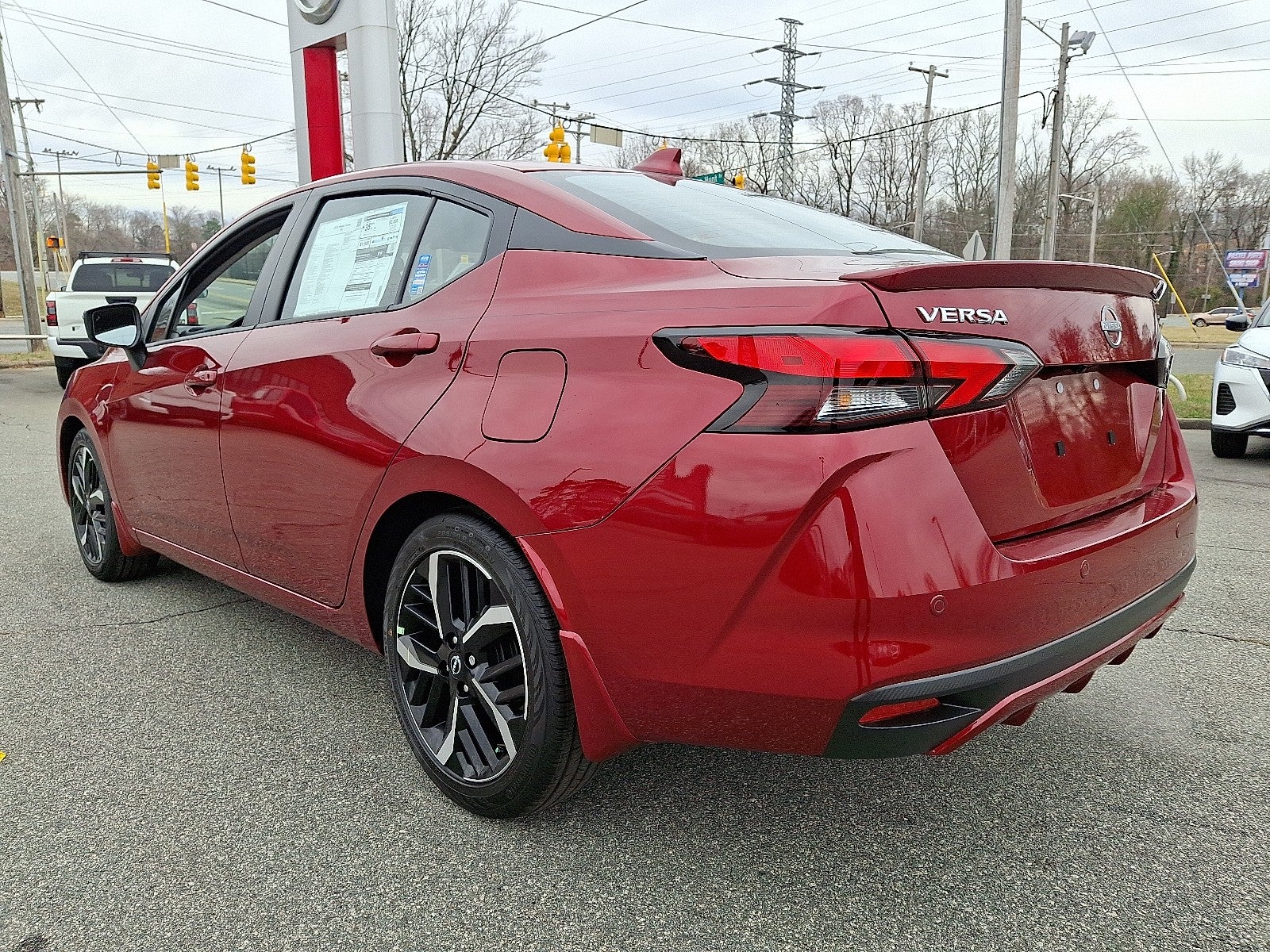 2025 Nissan Versa SR